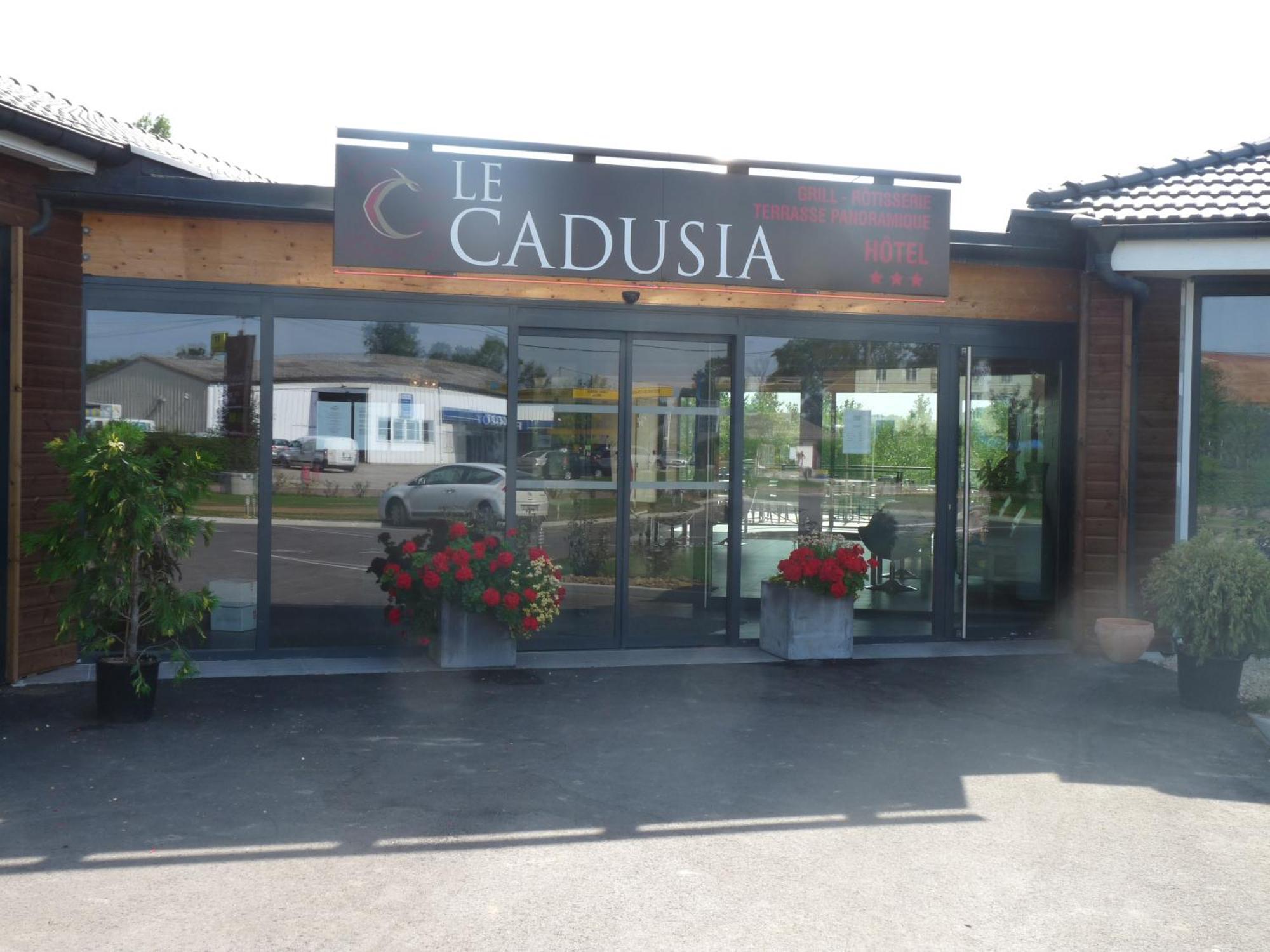 Hotel Logis Le Cadusia Chaource Exteriér fotografie